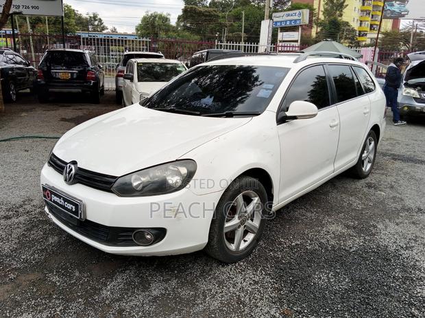 Volkswagen Golf 2011 White