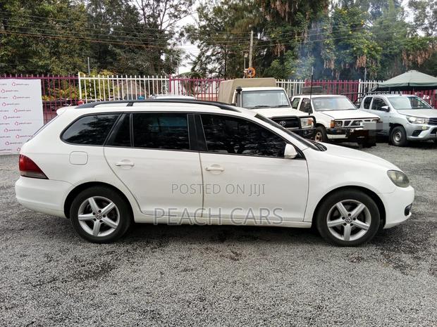 Volkswagen Golf 2011 White