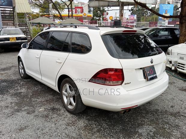 Volkswagen Golf 2011 White