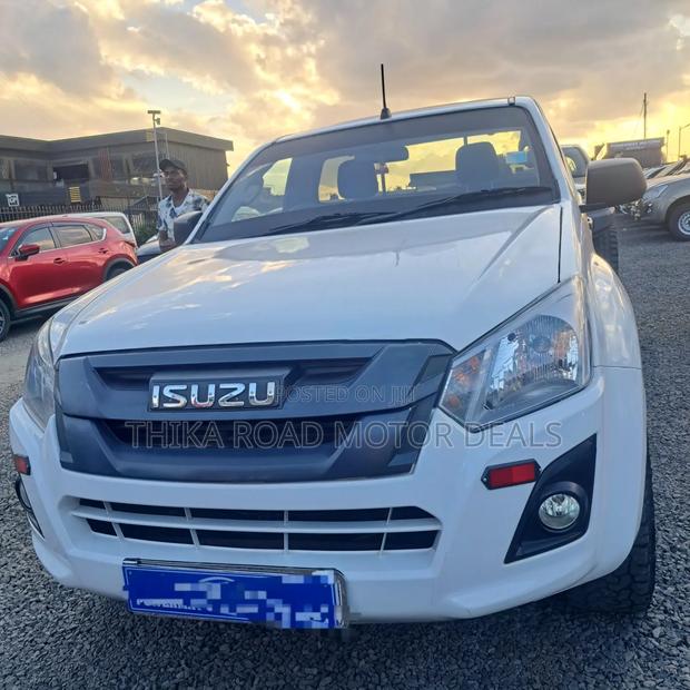 Isuzu D-MAX 2022 White