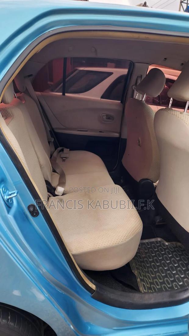 Toyota Vitz 2006 Blue
