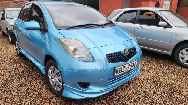 Toyota Vitz 2006 Blue