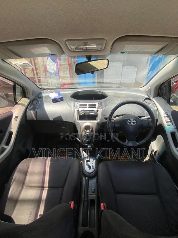 Toyota Vitz 2008 Black