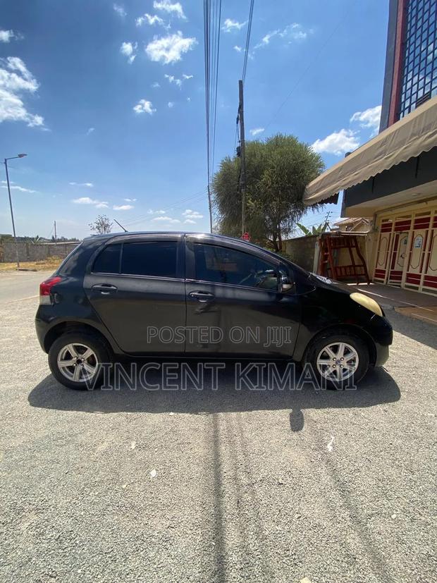 Toyota Vitz 2008 Black