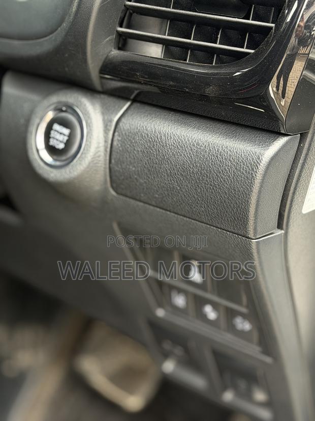 Toyota Hilux 2019 White