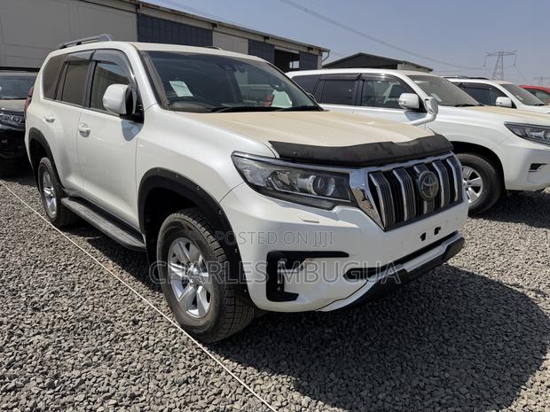 Toyota Land Cruiser Prado 2.8 2019 White