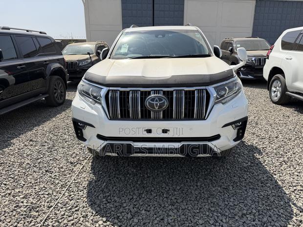 Toyota Land Cruiser Prado 2.8 2019 White