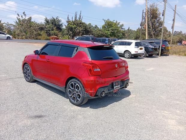 Suzuki Swift 2018 Red