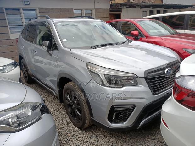 Subaru Forester Premium 2021 Silver