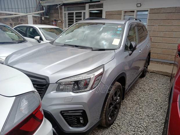Subaru Forester Premium 2021 Silver