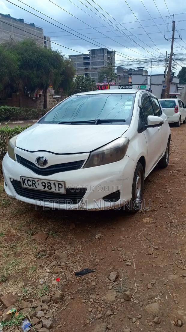 Toyota Vitz 2011 White
