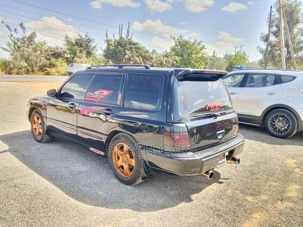 Subaru Forester 1998 Black