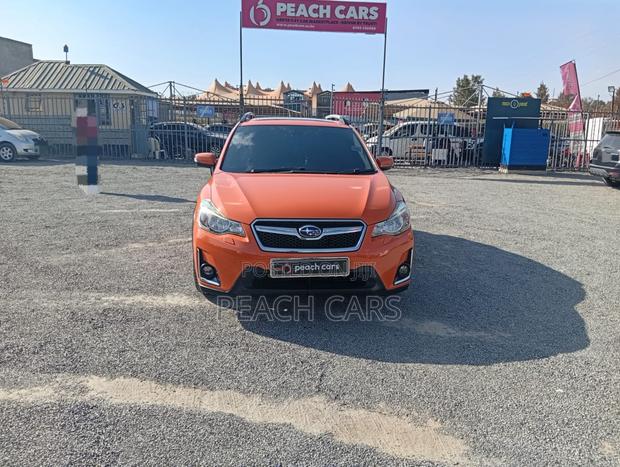 Subaru XV 2016 Orange