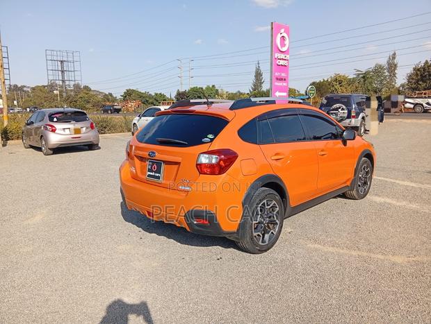 Subaru XV 2016 Orange