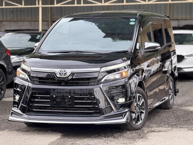 Toyota Voxy Hybrid ZS Kirameki III 2WD 7-Seater 2020 Matt Black
