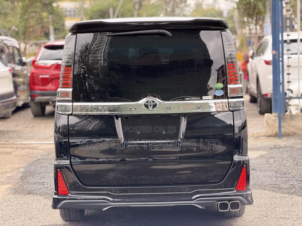 Toyota Voxy Hybrid ZS Kirameki III 2WD 7-Seater 2020 Matt Black