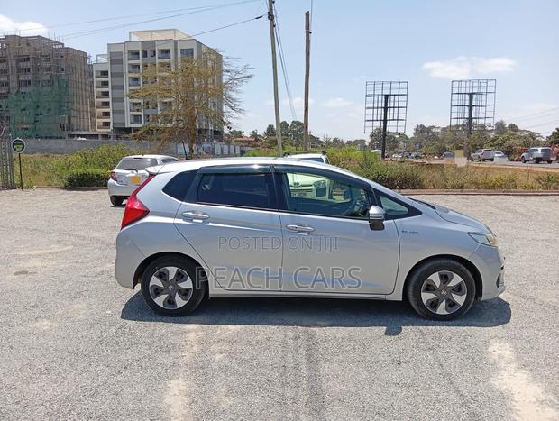 Honda Fit 2019 Silver
