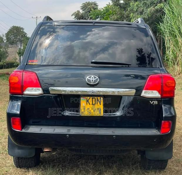 Toyota Land Cruiser 2014 Matt Black