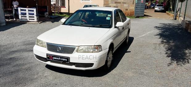 Nissan Sunny 2003 White