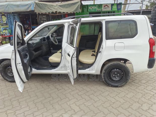Toyota Probox 2009 White