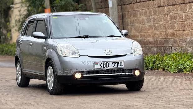Mazda Verisa 2014 Silver