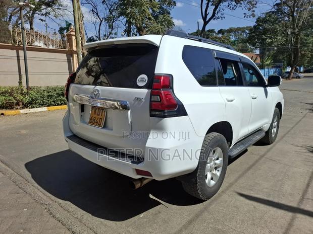 Toyota Land Cruiser Prado 2.7 i 2012 White