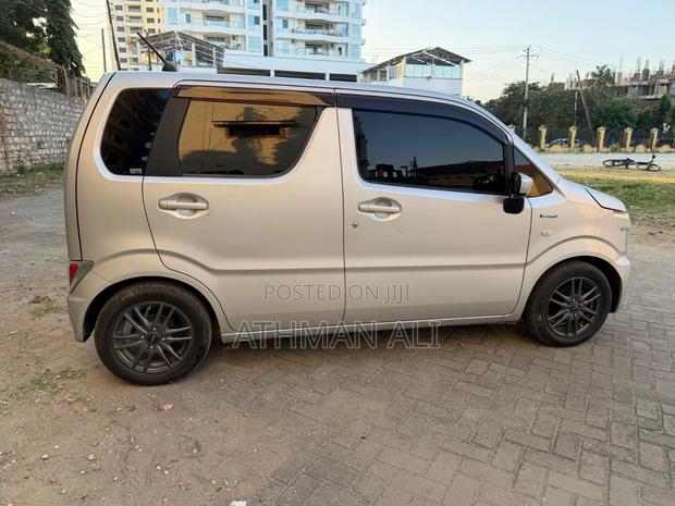 Mazda Flair Hybrid XG 4WD 2018 Silver