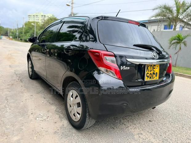 Toyota Vitz 2014 Black
