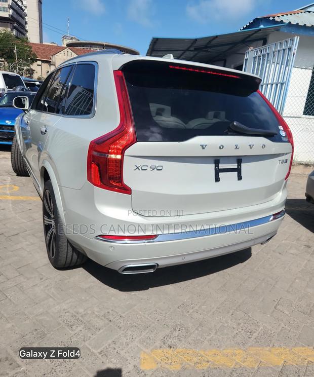 Volvo XC90 2019 White