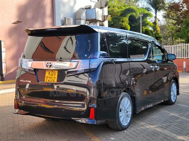 Toyota Vellfire 2018 Black