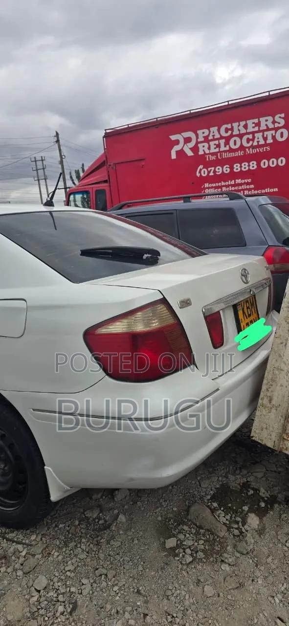 Toyota Premio 2005 White