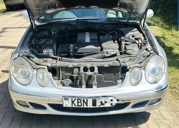 Mercedes-Benz E200 2003 Gray