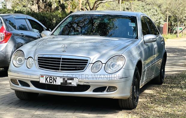 Mercedes-Benz E200 2003 Gray