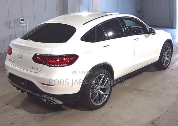 Mercedes-Benz GLC-Class 2020 Off white