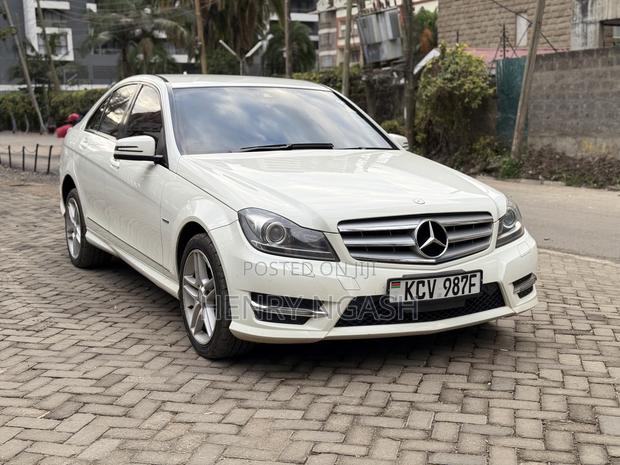 Mercedes-Benz C200 2012 White