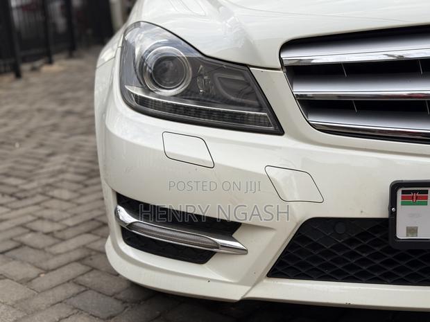 Mercedes-Benz C200 2012 White