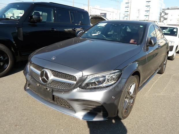 Mercedes-Benz C200 2020 Gray