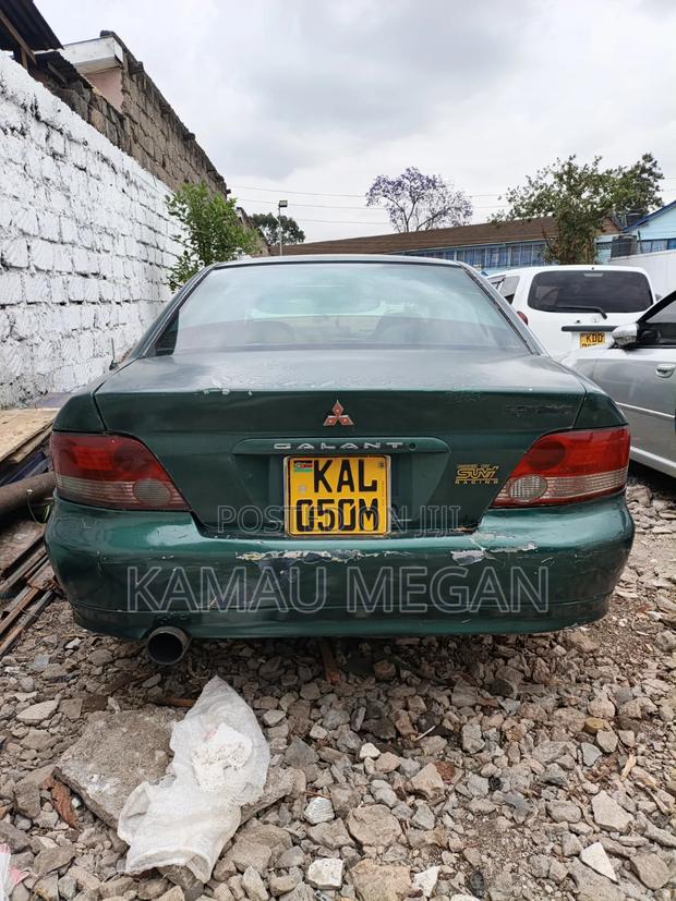 Mitsubishi Lancer 2000 Green
