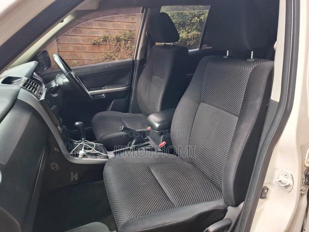 Suzuki Escudo 2007 White
