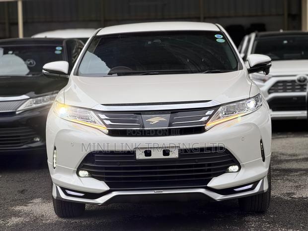 Toyota Harrier 2.0 2019 Pearl