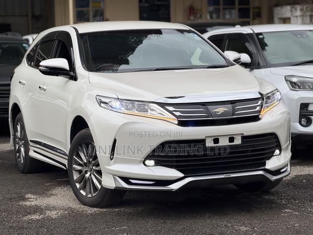 Toyota Harrier 2.0 2019 Pearl