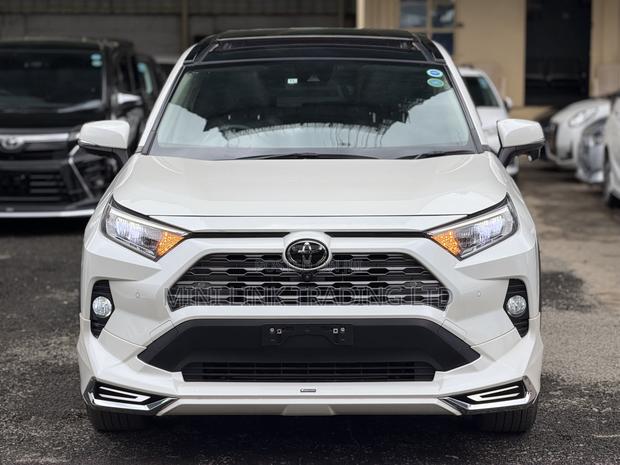Toyota RAV4 Limited AWD 2020 White