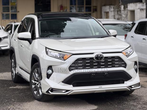 Toyota RAV4 Limited AWD 2020 White