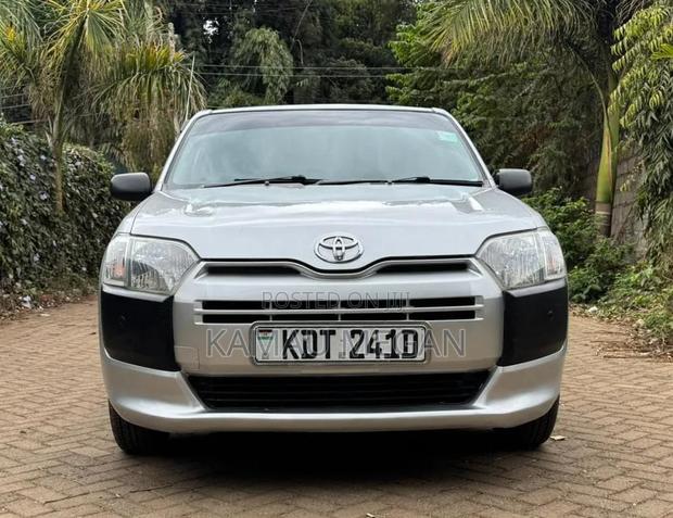 Toyota Succeed 2019 Silver