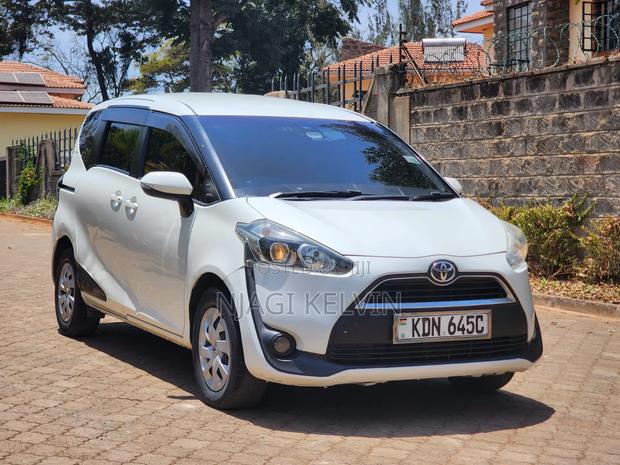Toyota Sienta 2016 White