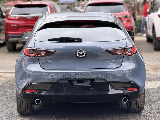 Mazda 3 2019 Blue