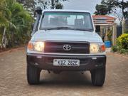 Toyota Land Cruiser 2013 White for sale