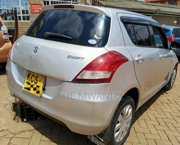 Suzuki Swift 2011 Silver