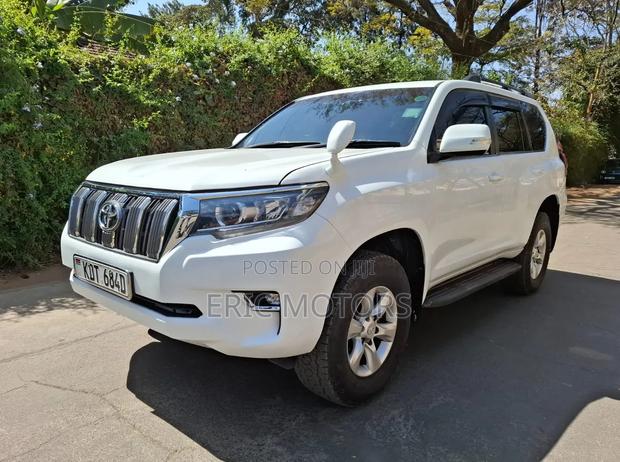 Toyota Land Cruiser Prado 2011 White
