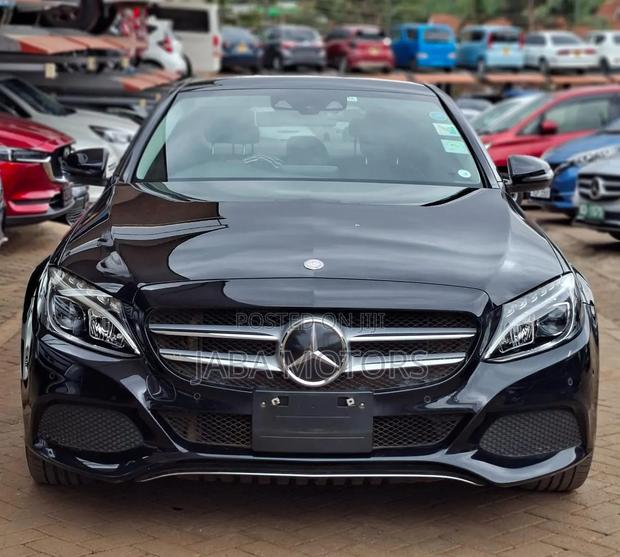 Mercedes-Benz C180 2016 Black